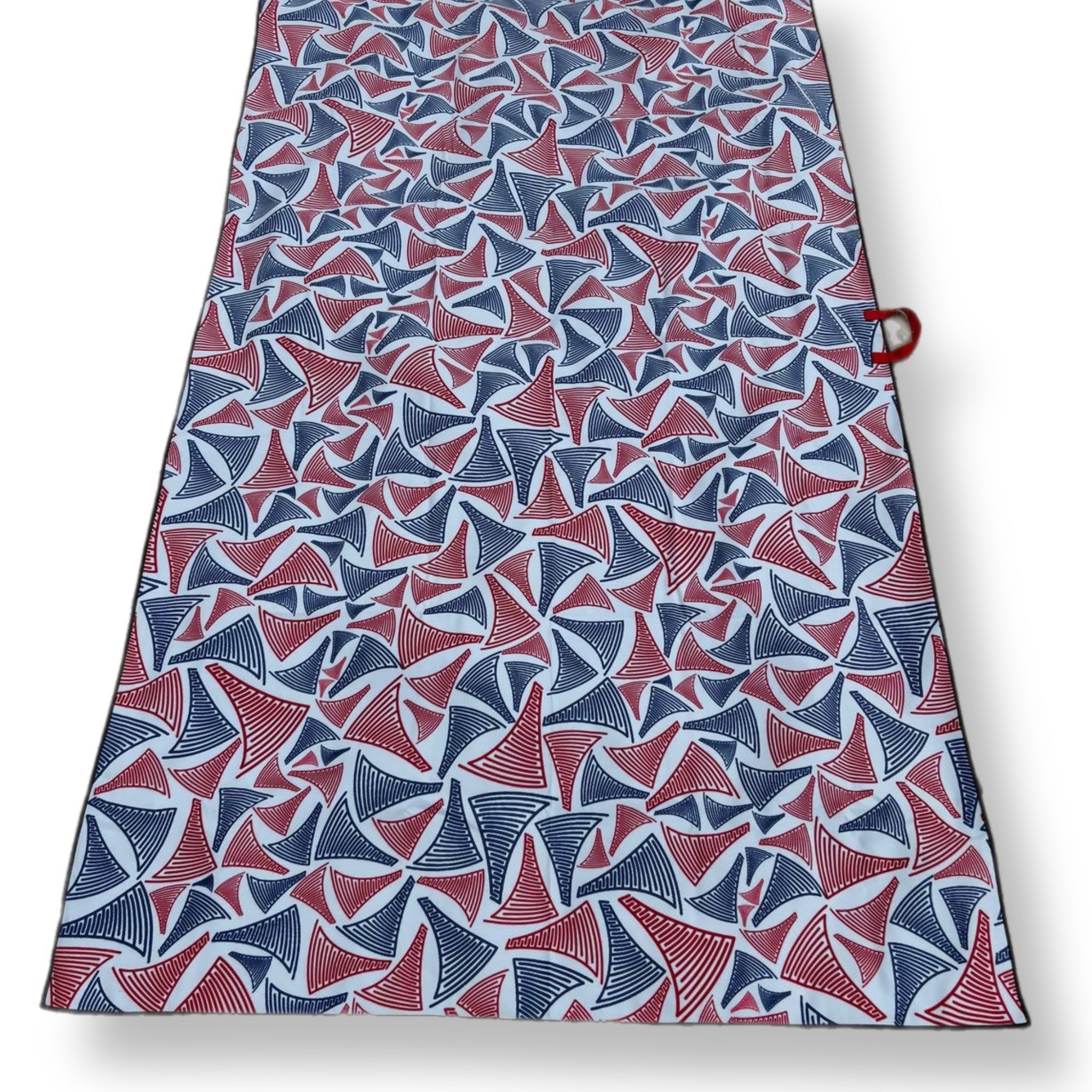 THE XL BEACH TOWEL