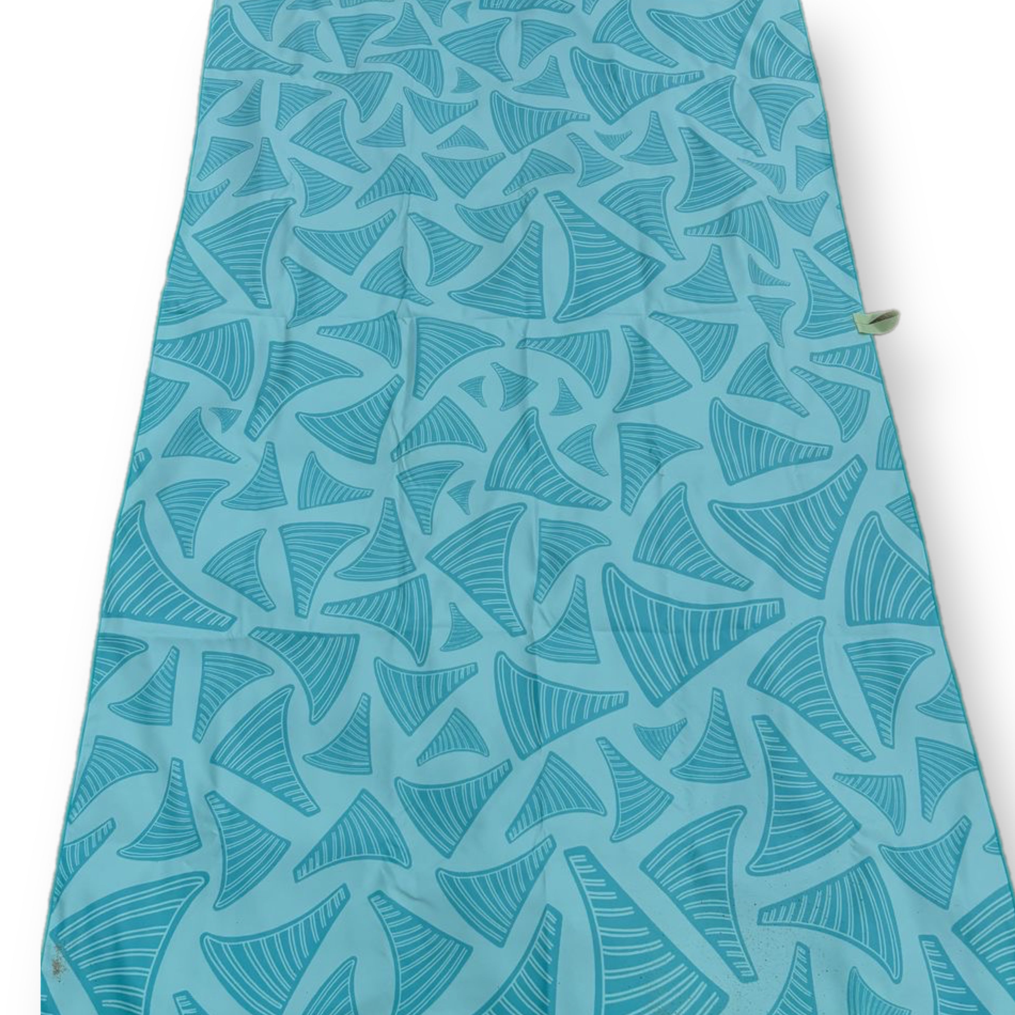THE XL BEACH TOWEL