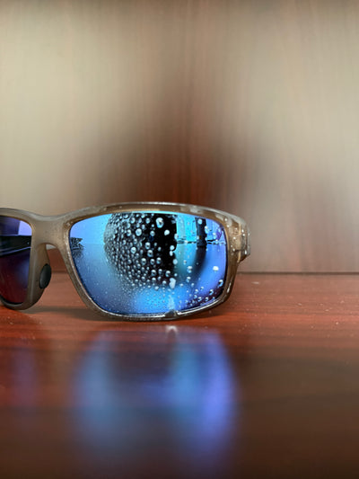 THE WIPEOUT (sunglass cleaner)